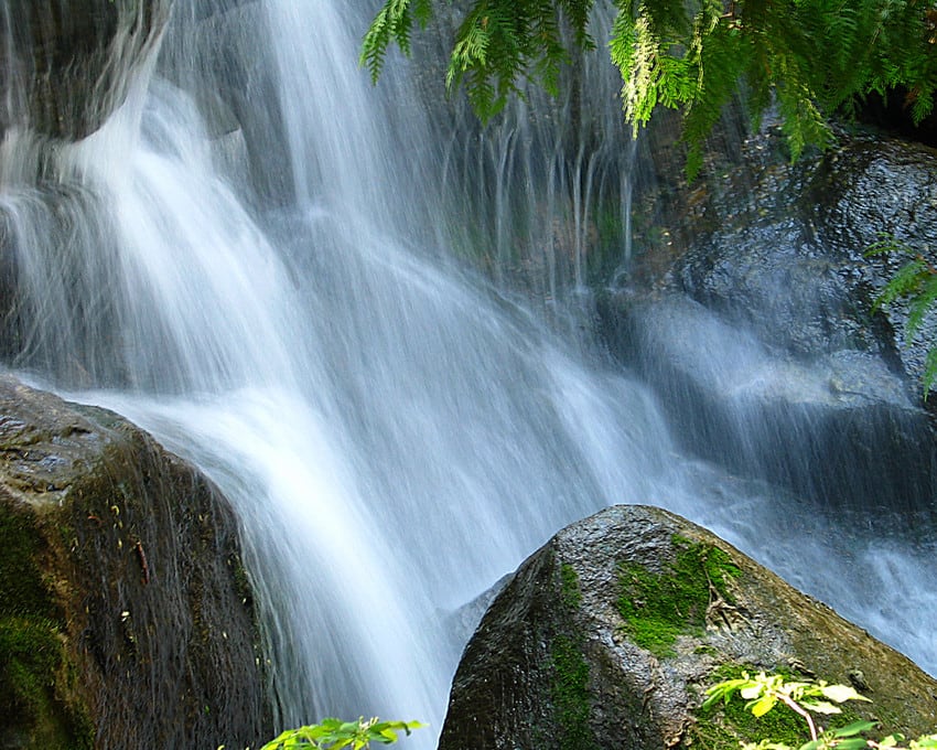 A water fall.
